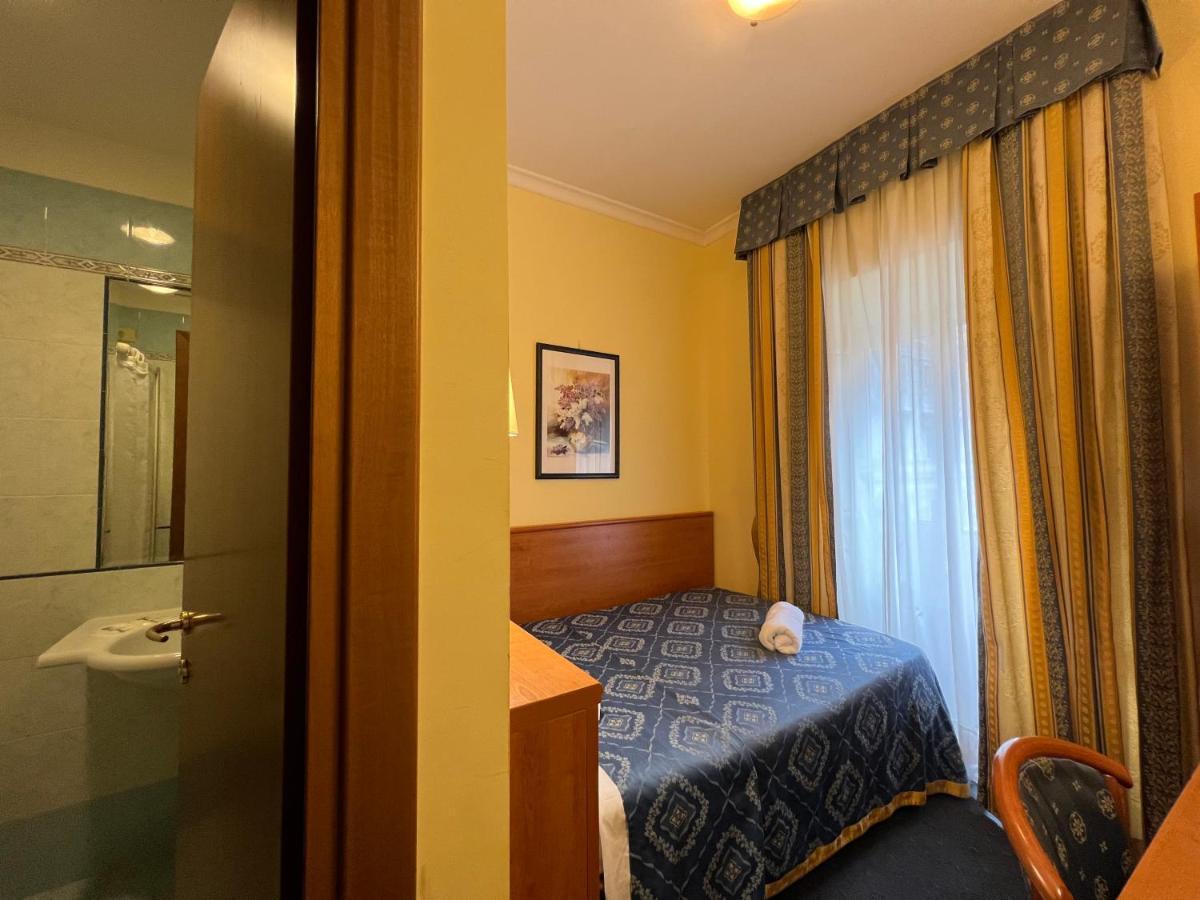 Baltik Guesthouse Roma Exterior foto