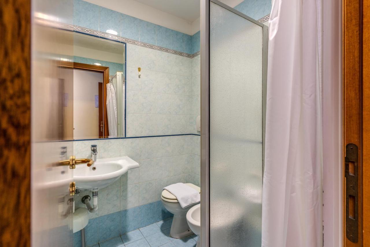 Baltik Guesthouse Roma Exterior foto